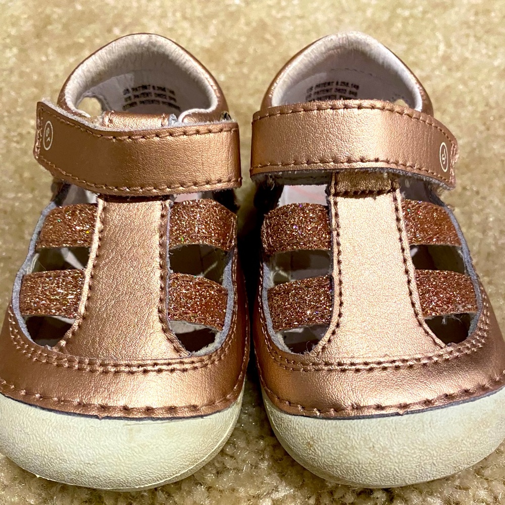 Toddler girls Stride Rite Sandals size 4M